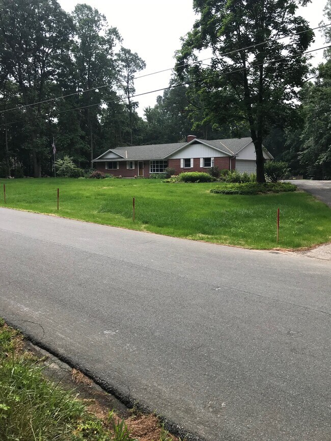 1507 Armacost Rd, Parkton, MD 21120 House Rental in Parkton, MD