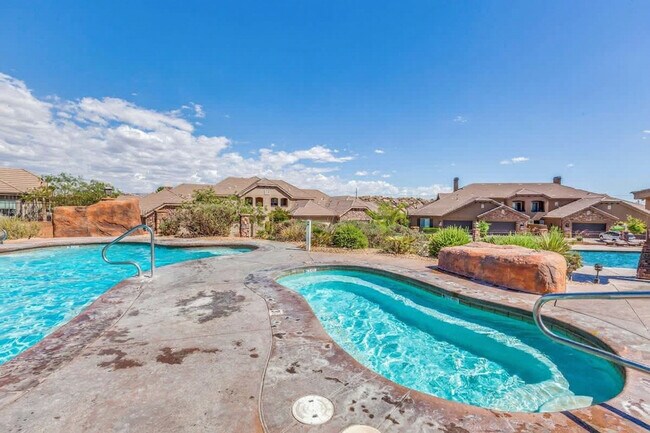 Foto del edificio - 1922 N Pebble Beach Dr