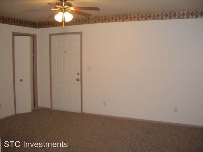 Foto del edificio - 2 br, 1 bath House - 6 Dr. Lane #3N