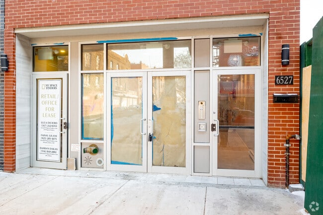 Building Entrance - 6527 Roosevelt Ave