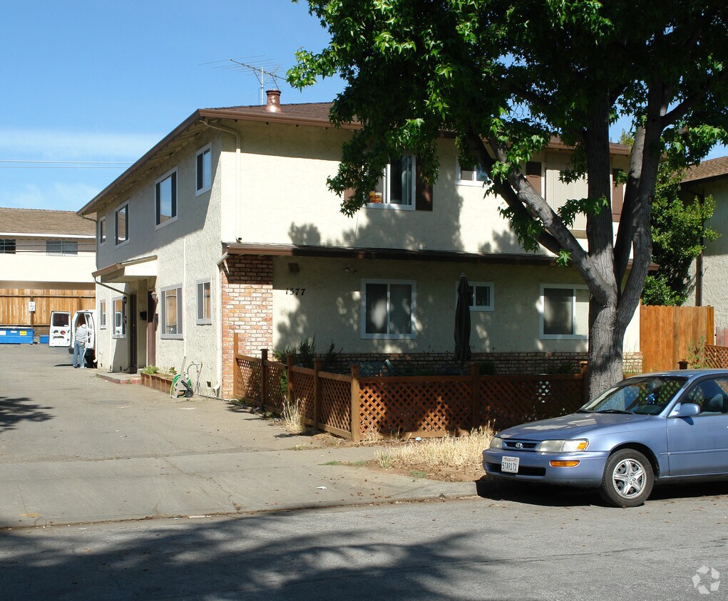 Building Photo - 1577 Quebec Ct