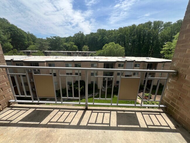 Foto del edificio - 5113 Crossfield Ct