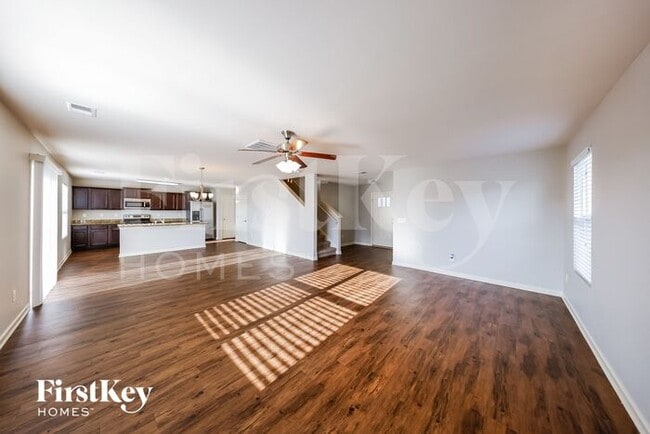 Building Photo - 108 Rosegate Dr