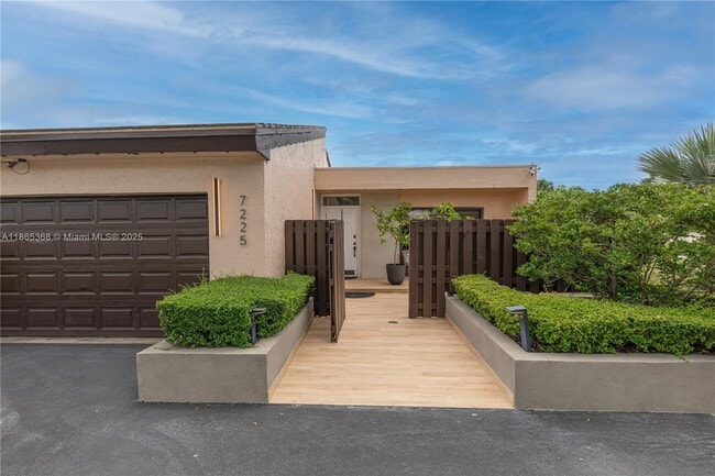 Building Photo - 7225 Coldstream Dr