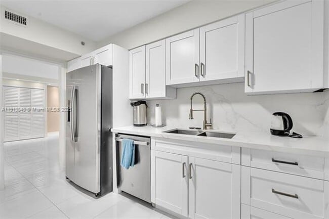 Photo - 9195 Collins Ave Apartment