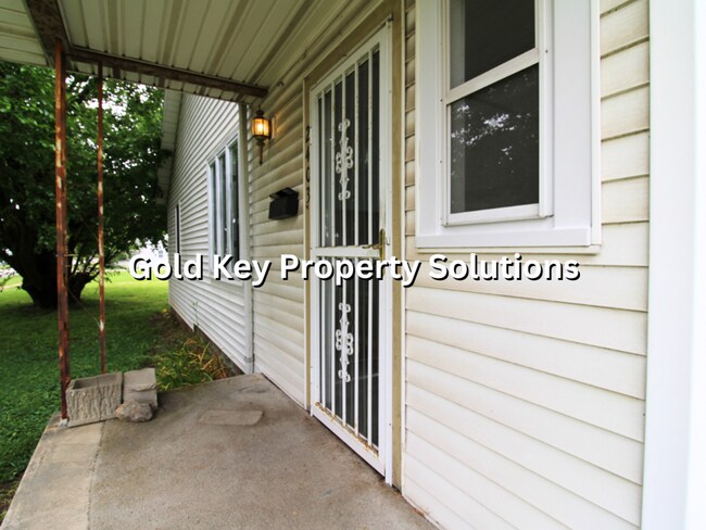 Foto del edificio - 3 Bed 1 Bath Home For Rent W/ Basement!