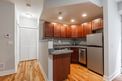 Foto del edificio - 555 W Arlington Pl