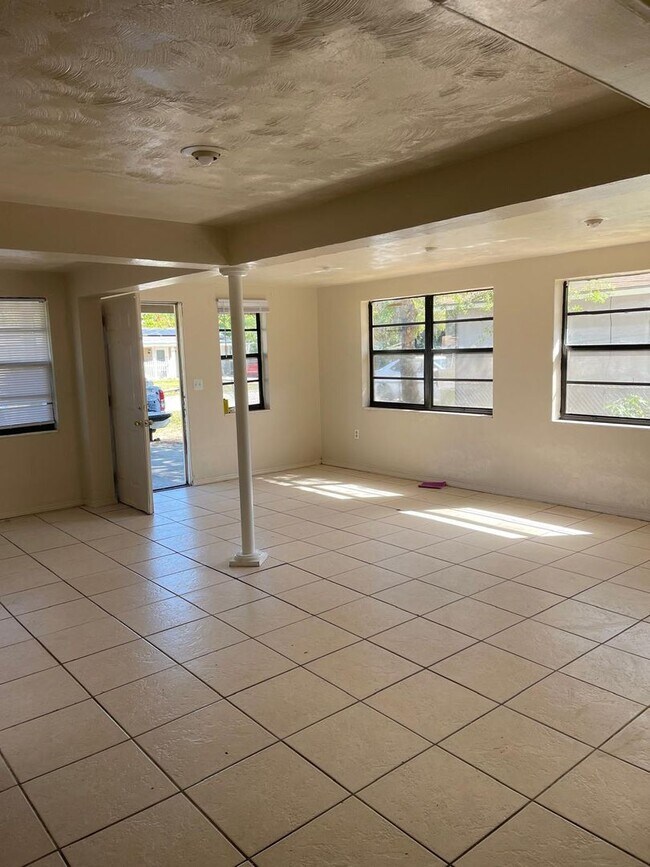 Foto del edificio - 226 6th Jpv St