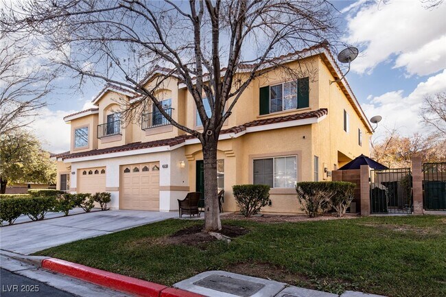 Foto del edificio - 6513 Angel Mountain Ave