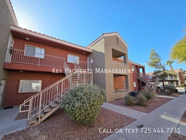 Foto del edificio - 2 BEDROOM 2 BATH IN GATED COMMUNITY NEAR N...