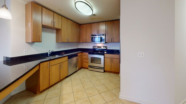 Interior Photo - 1200 East West