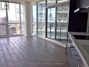 Building Photo - 45 Charles St E