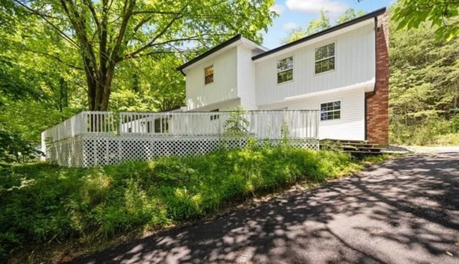 Building Photo - 5425 Budd Rd