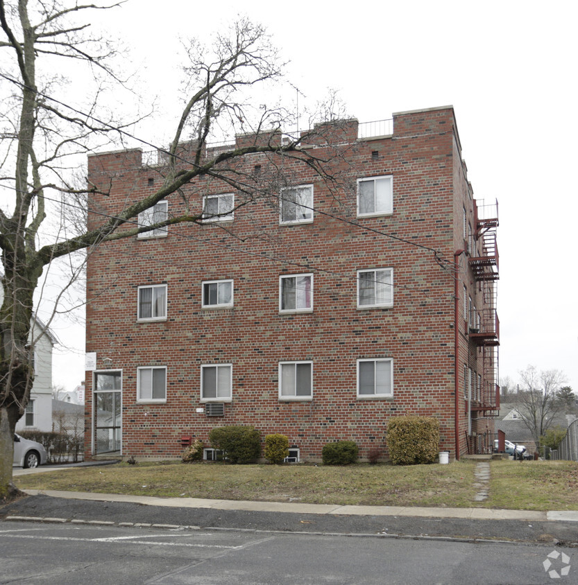 Primary Photo - 158 Drake Ave