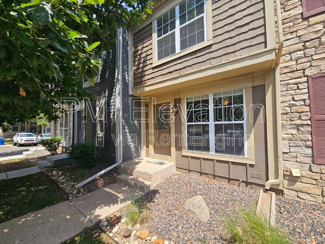 Foto principal - 8184 S Fillmore Cir