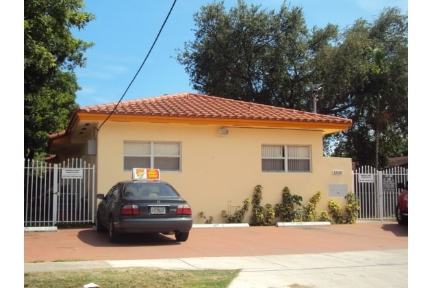 Building Photo - 1330 NW 5th St