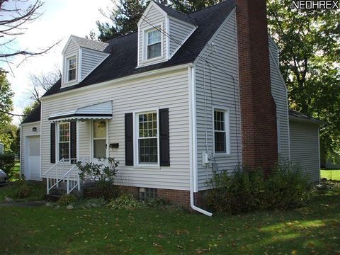 Primary Photo - 65 McArthur Dr
