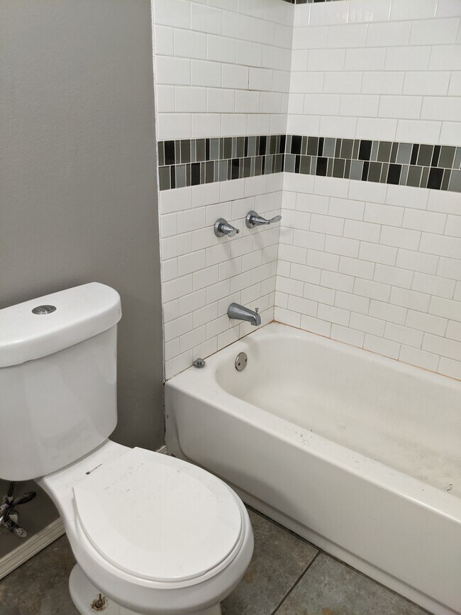 2926 Larry Dr, Dallas, TX 75228 House Rental in Dallas, TX