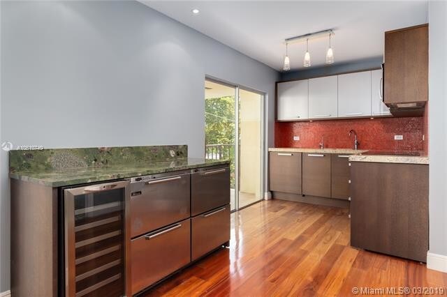 Building Photo - 1821 Jefferson Ave