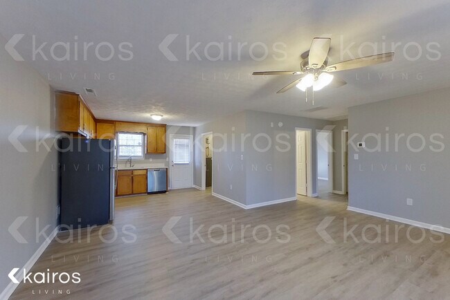 Building Photo - 118 Deer Pkwy.
