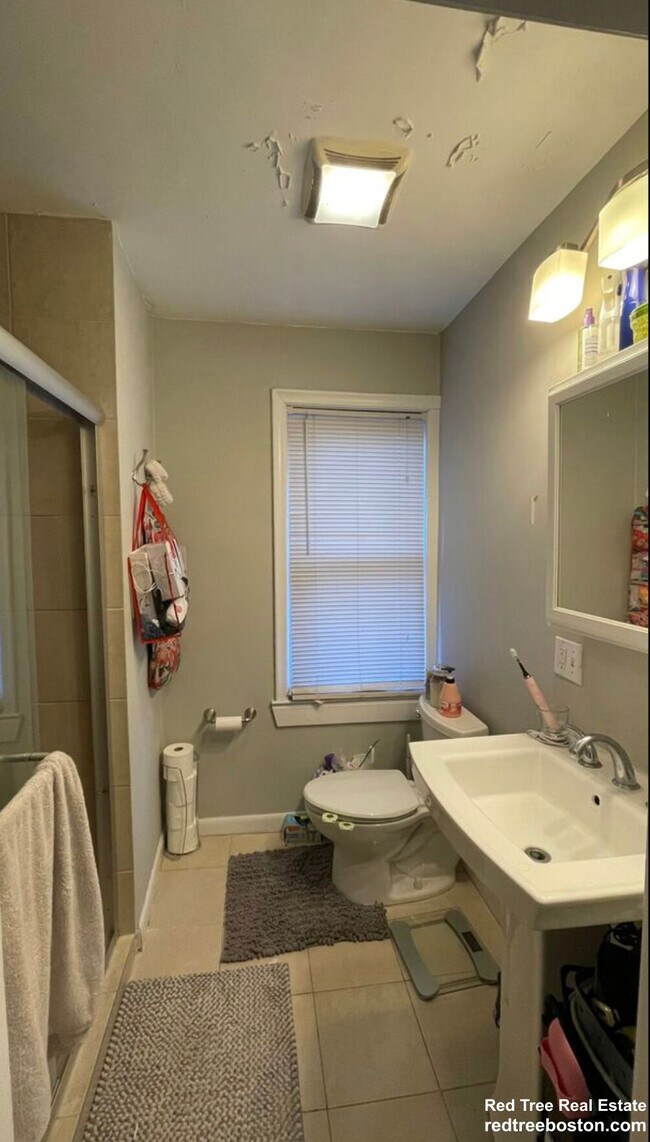 Foto del edificio - 4 Iroquois St