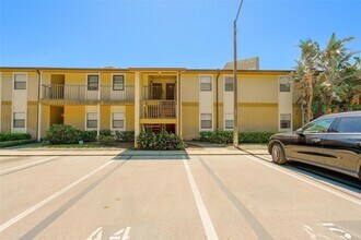 Building Photo - 12293 Sailwinds Dr