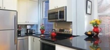 Primary Photo - 30 Pinckney St