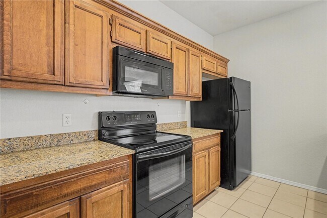 Building Photo - 3102 SW Deerfield Blvd