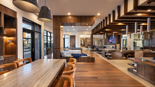 Building Photo - Sentio