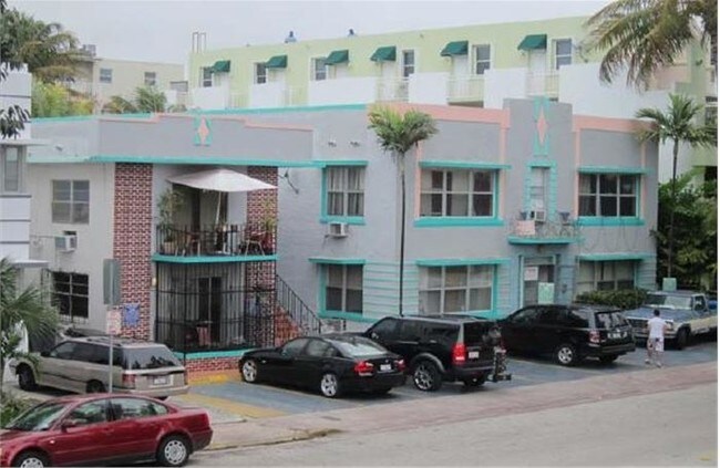 Foto del edificio - Canterbury at Lincoln Road