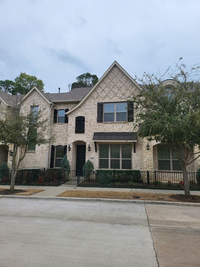 Building Photo - The Pinnacle At Riverwalk Townhome- Combin...