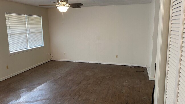 Building Photo - 2321 Jackson Bluff Rd