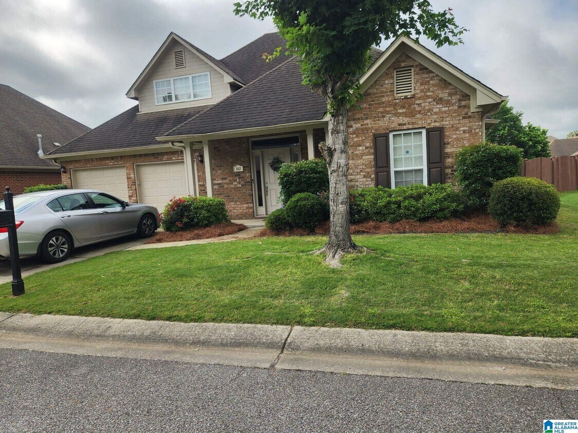 Building Photo - 342 Creekside Ln