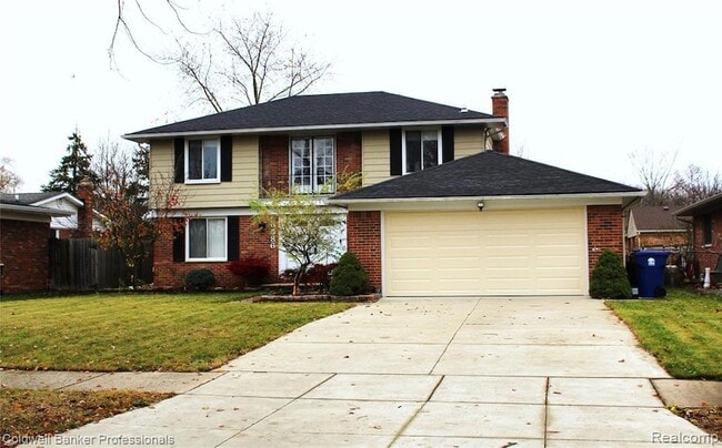 Photo - 6586 Carriage Hills Dr House