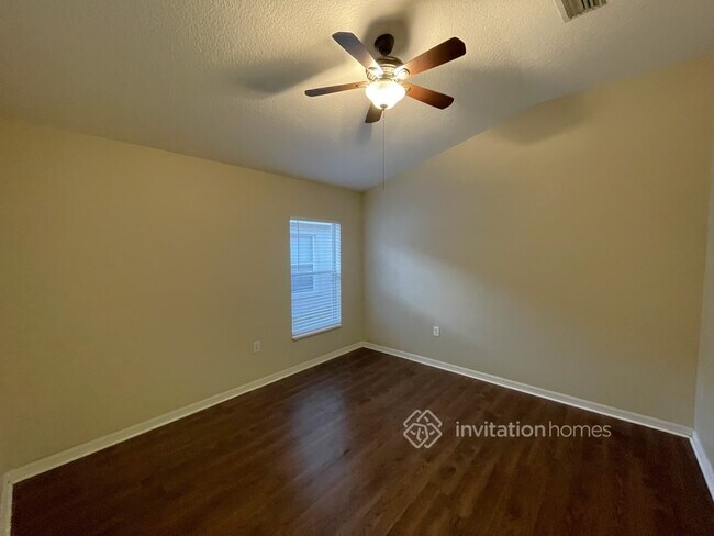 Building Photo - 34711 Birchmont Ln
