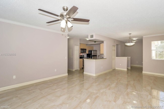 Building Photo - 2474 Centergate Dr