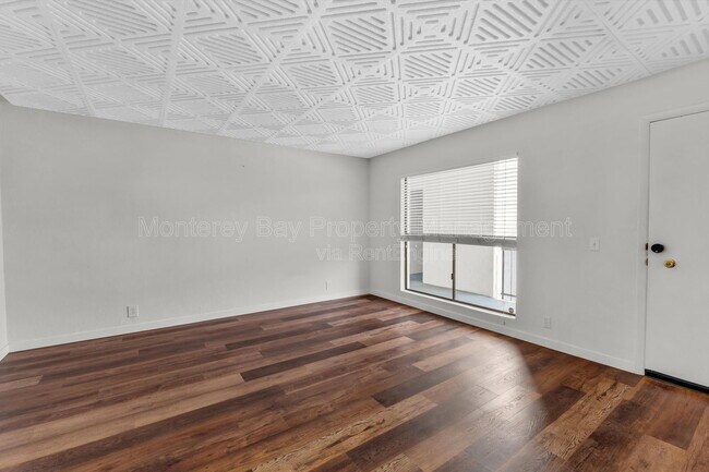Foto del edificio - 500 Glenwood Cir