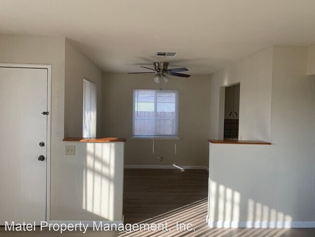 Building Photo - 3 br, 1 bath House - 1132 MANOR DR