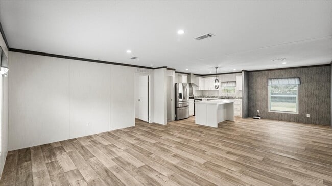Building Photo - 30239 Clearview Dr
