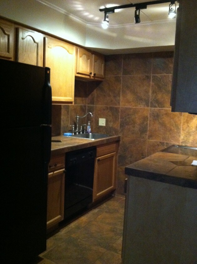 Foto principal - 205 Robinson St