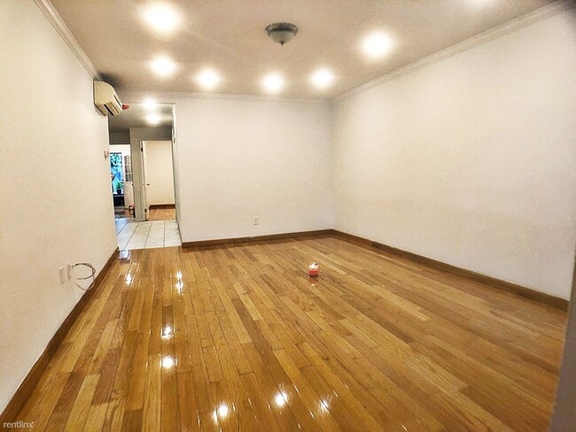 Building Photo - 2 br, 1 bath House - 8848 20th Ave