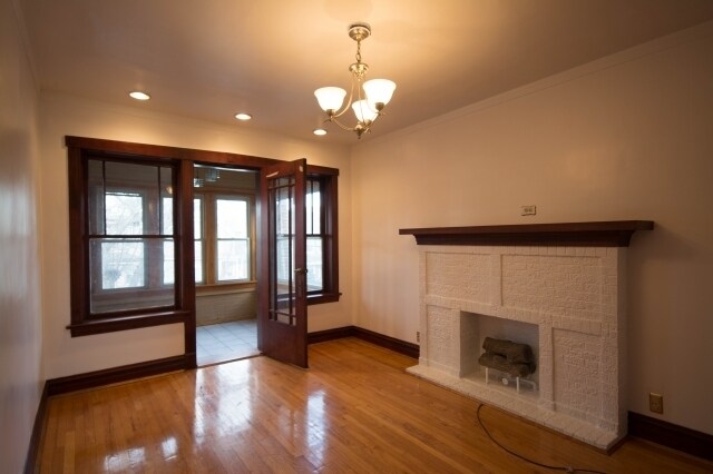 Primary Photo - 1617 W Carmen Ave