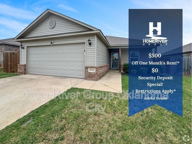 Building Photo - 10201 Hidden Village Dr