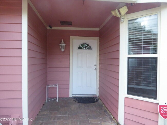 Building Photo - 14317 Coral Reef Dr S