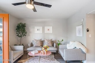 Building Photo - 4025 N 40th St