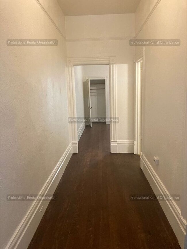 Building Photo - One bedroom Gem in Heart of Quaint, Historic West Petaluma