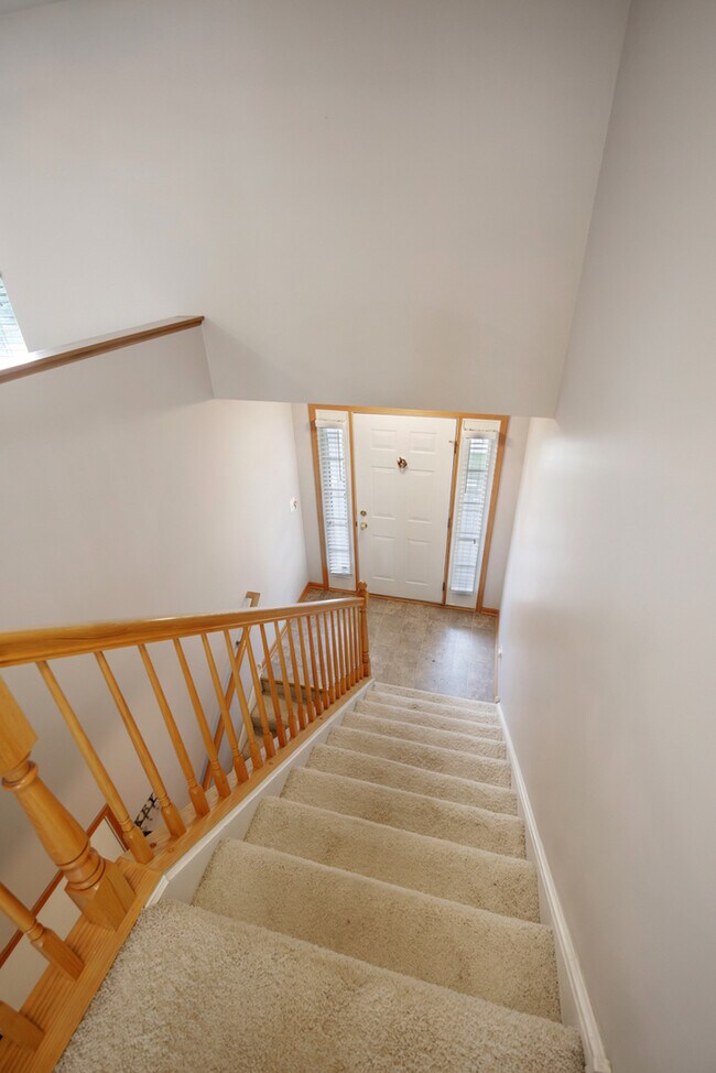 Foto del edificio - 2614 Loren Ln