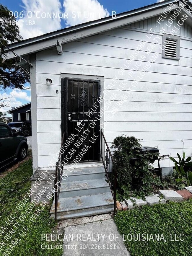 Building Photo - 906 O'Connor St