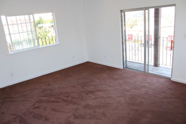 Foto del edificio - 3412 San Pablo Dam Rd
