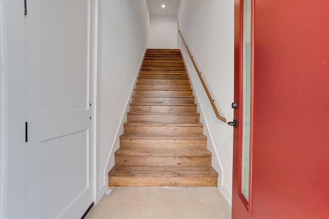 Building Photo - 1608 Saracen Rd